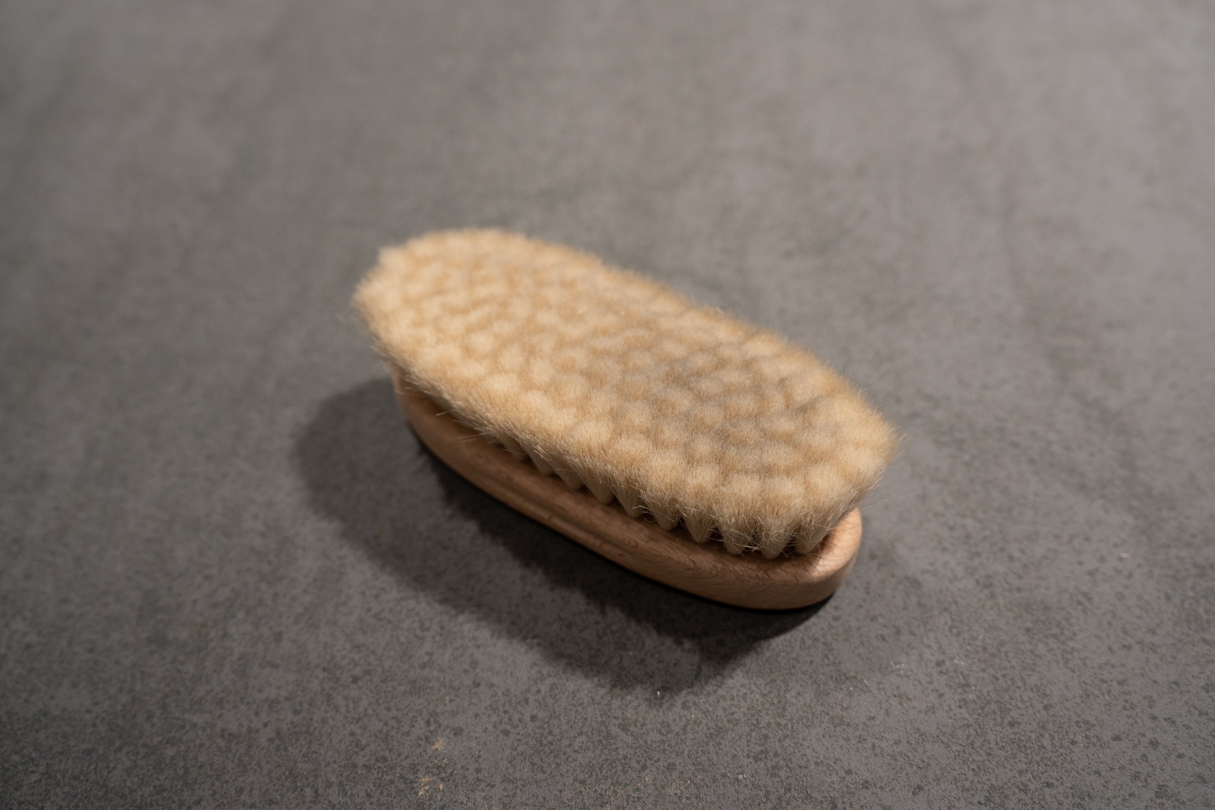 手植え山羊毛ブラシ【ライオン靴クリーム本舗】