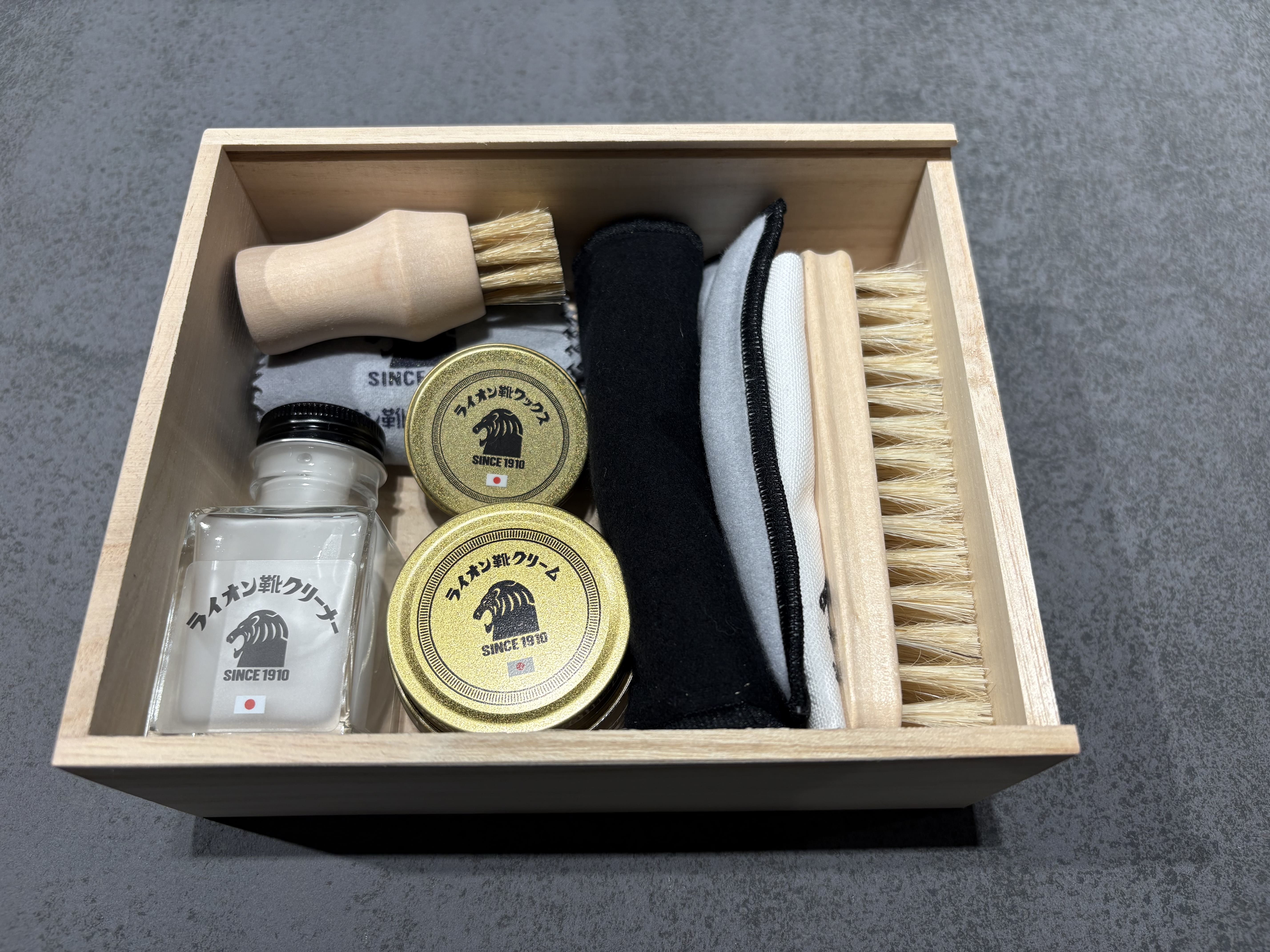 セット品【ライオン靴クリーム本舗】