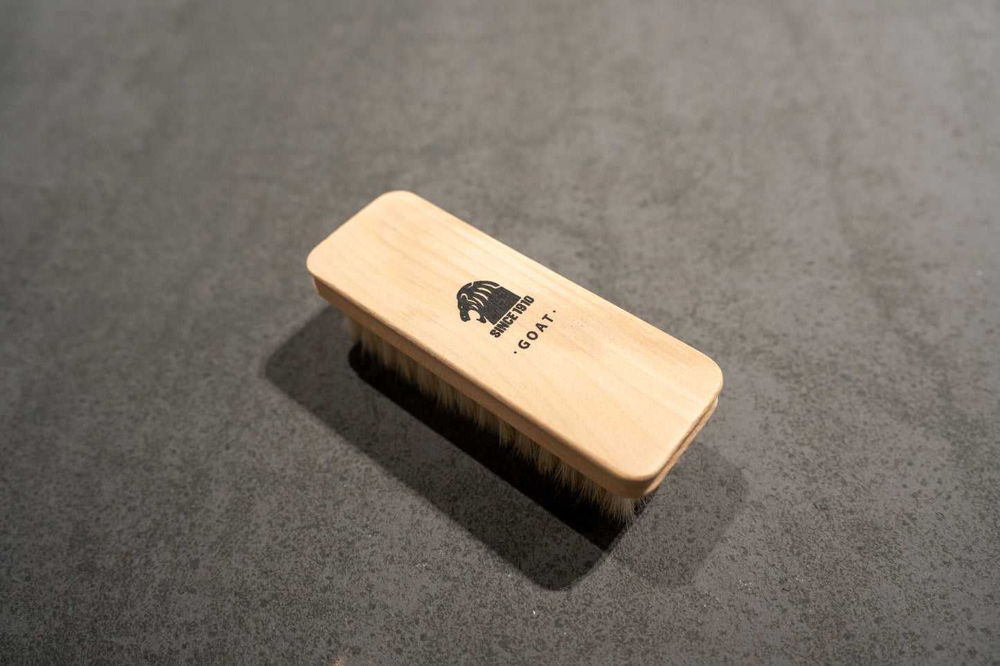 山羊毛ブラシ