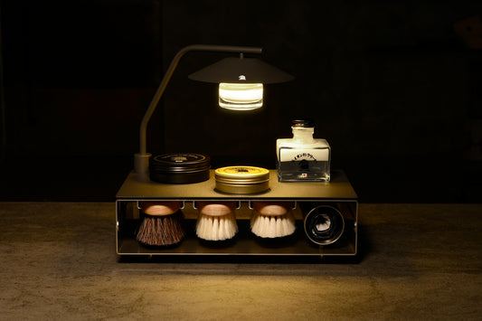 Lion Heritage Shine Chest